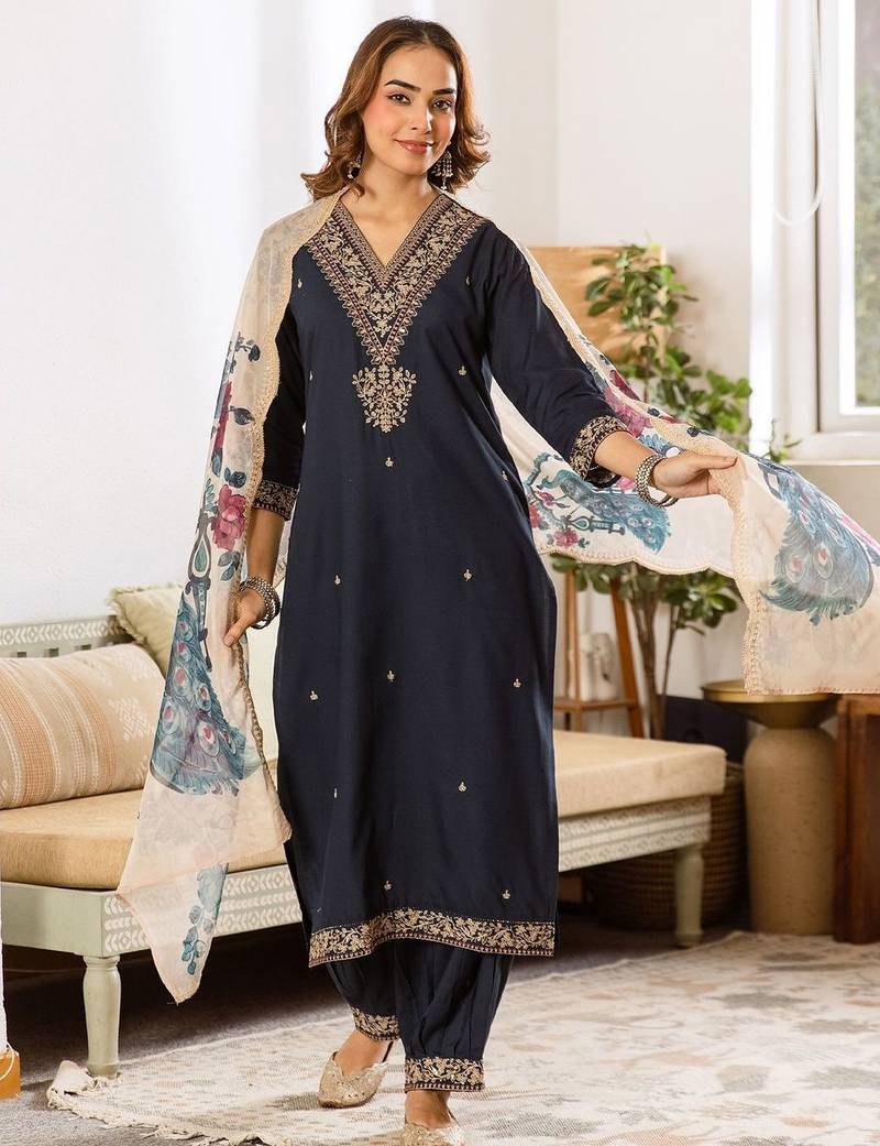 Women Ethnic Motifs Embroidered Regular Thread Work Kurta With Salwar & Dupatta