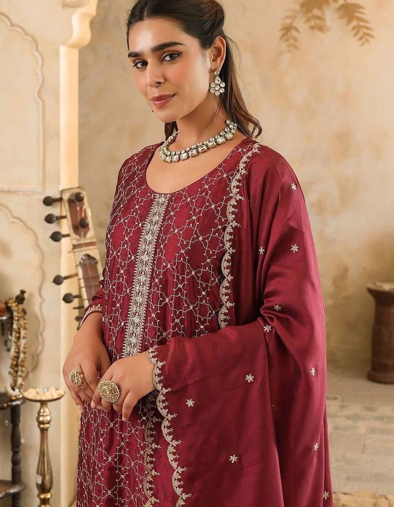 Women Ethnic Motifs Embroidered Regular Thread Work Kurta with Trousers & With Dupatta