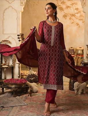 Women Ethnic Motifs Embroidered Regular Thread Work Kurta with Trousers & With Dupatta 5