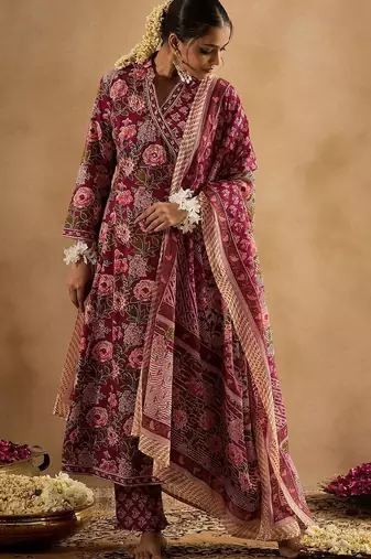 Women Floral Printed Angrakha Thread Work Pure Cotton Kurta with Trousers & With Dupatta