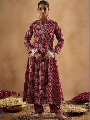 Women Floral Printed Angrakha Thread Work Pure Cotton Kurta with Trousers & With Dupatta 7