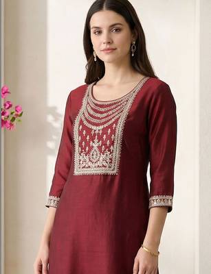 Women Ethnic Motifs Embroidered Regular Thread Work Liva Kurta with Trousers 2