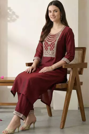 Women Ethnic Motifs Embroidered Regular Thread Work Liva Kurta with Trousers