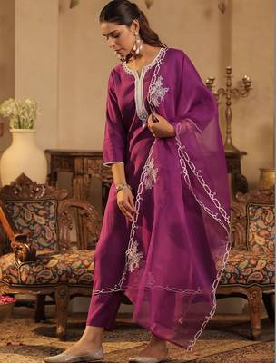 Women Ethnic Motifs Embroidered Regular Thread Work Liva Kurta with Trousers & With Dupatta 5