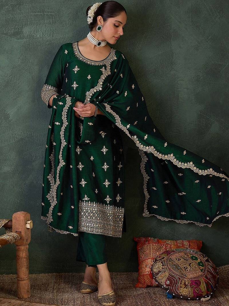 Women Ethnic Motifs Embroidered Regular Thread Work Kurta with Trousers & With Dupatta