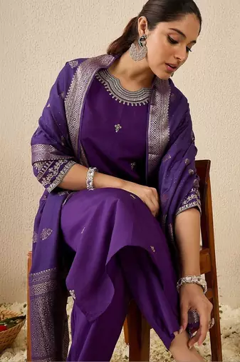 Women Ethnic Motifs Embroidered Regular Thread Work Kurta with Trousers & With Dupatta