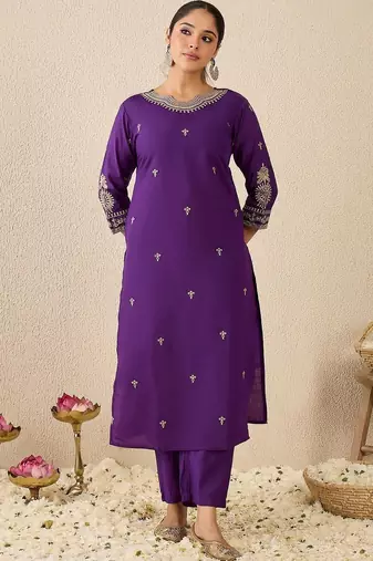 Women Ethnic Motifs Embroidered Regular Thread Work Kurta with Trousers & With Dupatta