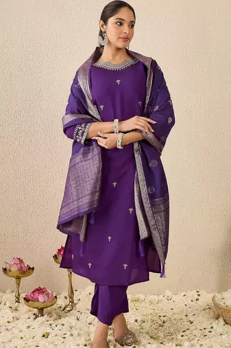 Women Ethnic Motifs Embroidered Regular Thread Work Kurta with Trousers & With Dupatta
