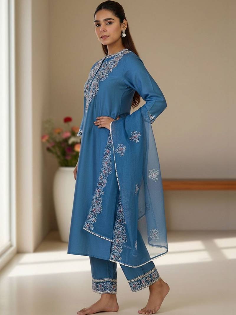 Women Ethnic Motifs Embroidered Regular Thread Work Liva Kurta with Trousers & With Dupatta