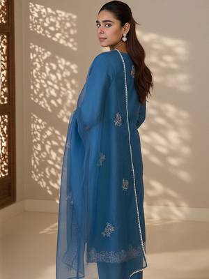 Women Ethnic Motifs Embroidered Regular Thread Work Liva Kurta with Trousers & With Dupatta 7