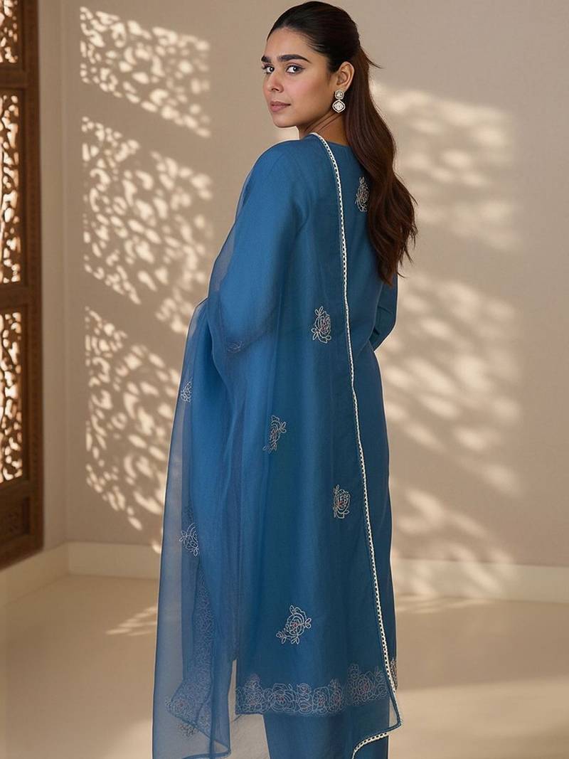Women Ethnic Motifs Embroidered Regular Thread Work Liva Kurta with Trousers & With Dupatta