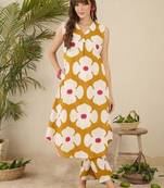 Women Floral Printed Regular Pure Cotton Kurta with Pyjamas