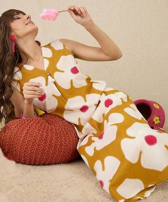 Women Floral Printed Regular Pure Cotton Kurta with Pyjamas 2