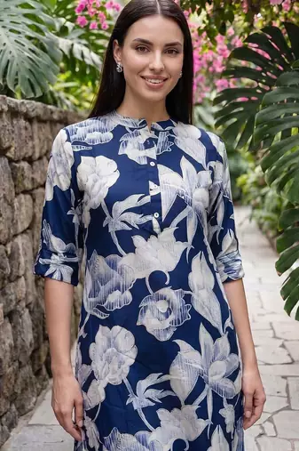 Women Floral Printed Regular Kurta with Trousers