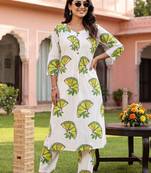 Women Printed Regular Pure Cotton Kurta with Trousers