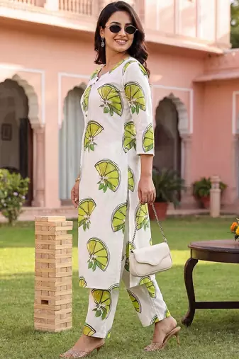 Women Printed Regular Pure Cotton Kurta with Trousers