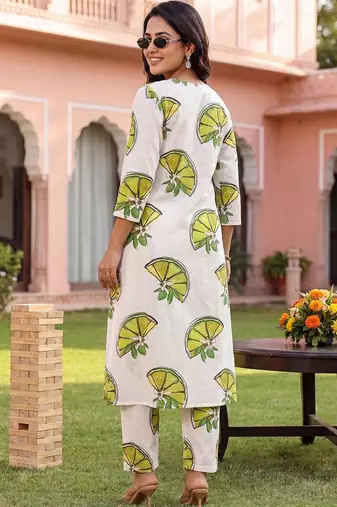 Women Printed Regular Pure Cotton Kurta with Trousers