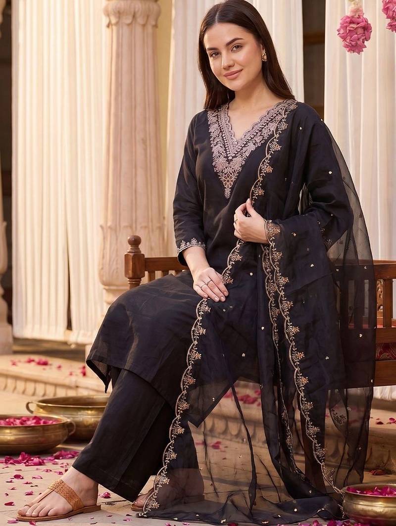 Women Ethnic Motifs Embroidered Regular Thread Work Kurta with Palazzos & With Dupatta