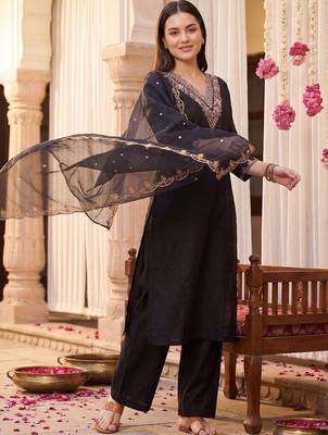 Women Ethnic Motifs Embroidered Regular Thread Work Kurta with Palazzos & With Dupatta 3