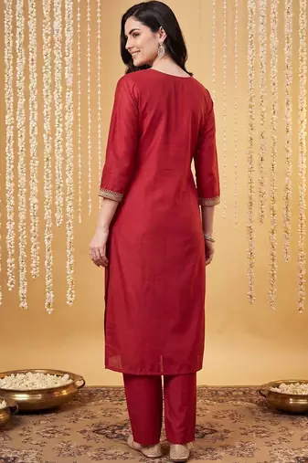 Women Ethnic Motifs Embroidered Regular Thread Work Liva Kurta with Trousers & With Dupatta