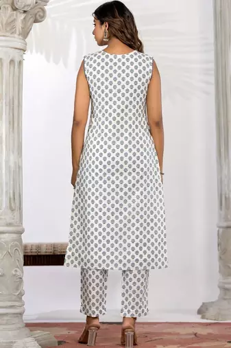 Women Ethnic Motifs Printed Regular Pure Cotton Kurta with Trousers & With Dupatta