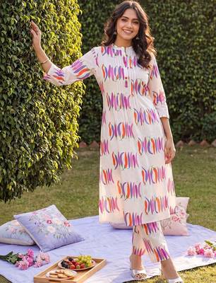 Women Printed Regular Pure Cotton Kurta with Trousers 3