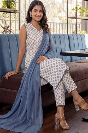 Women Ethnic Motifs Printed Regular Pure Cotton Kurta with Trousers & With Dupatta