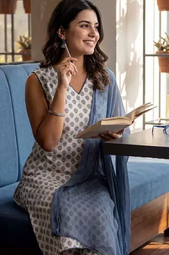 Women Ethnic Motifs Printed Regular Pure Cotton Kurta with Trousers & With Dupatta