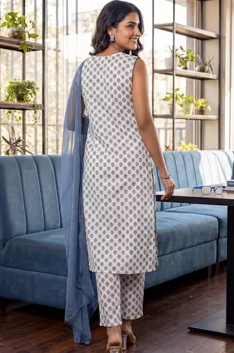 Women Ethnic Motifs Printed Regular Pure Cotton Kurta with Trousers & With Dupatta