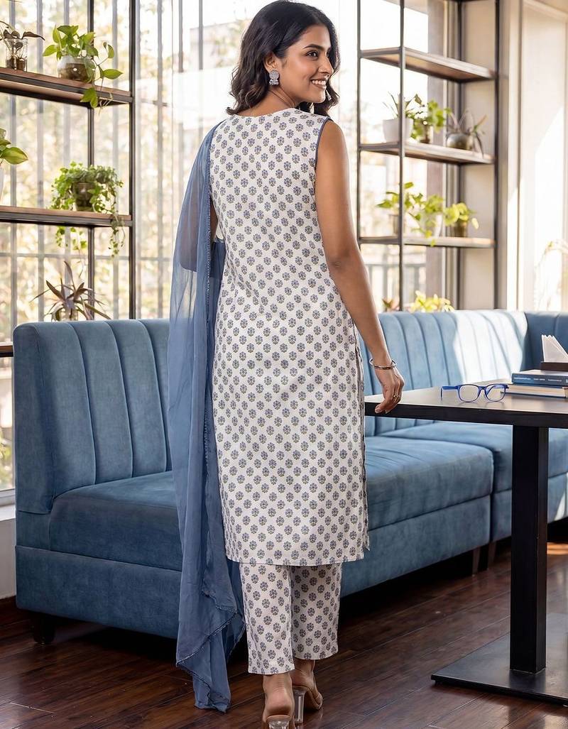 Women Ethnic Motifs Printed Regular Pure Cotton Kurta with Trousers & With Dupatta