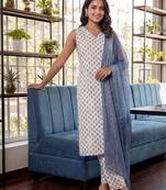 Women Ethnic Motifs Printed Regular Pure Cotton Kurta with Trousers & With Dupatta