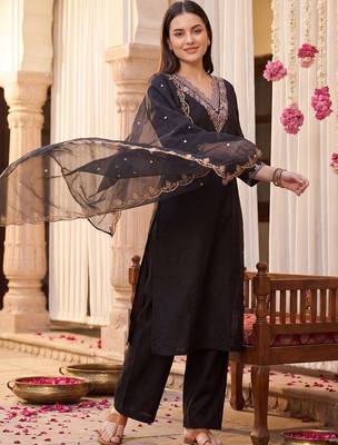 Women Ethnic Motifs Embroidered Regular Thread Work Kurta with Palazzos & With Dupatta 3