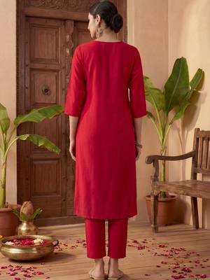 Women Ethnic Motifs Embroidered Regular Thread Work Kurta with Trousers 5
