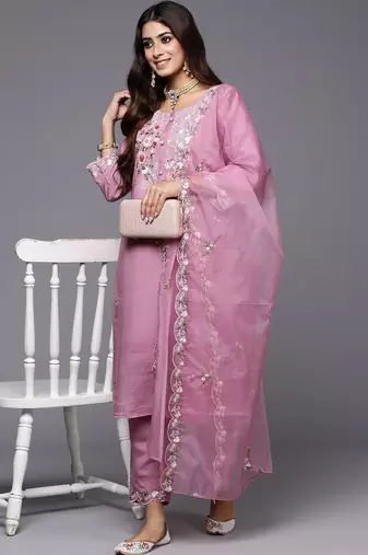 Women Floral Embroidered Regular Thread Work Kurta with Trousers & With Dupatta