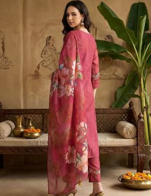 Women Ethnic Motifs Embroidered Regular Thread Work Kurta with Trousers & With Dupatta 3