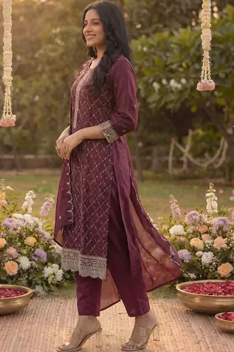 Women Ethnic Motifs Embroidered Regular Kurta with Trousers & With Dupatta