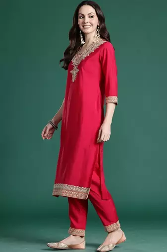 Women Ethnic Motifs Embroidered Regular Thread Work Kurta with Trousers