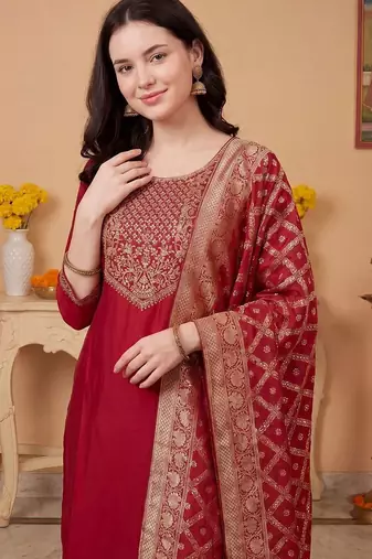 Women Ethnic Motifs Embroidered Regular Kurta with Trousers & With Dupatta