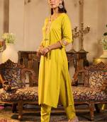 Women Ethnic Motifs Embroidered Regular Thread Work Kurta with Trousers