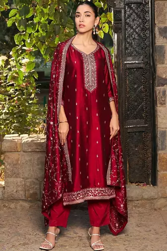 Women Ethnic Motifs Embroidered Regular Thread Work Kurta with Trousers & With Dupatta