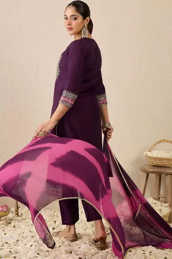 Women Ethnic Motifs Embroidered Regular Thread Work Kurta with Trousers & With Dupatta