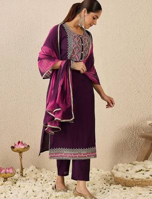 Women Ethnic Motifs Embroidered Regular Thread Work Kurta with Trousers & With Dupatta 6