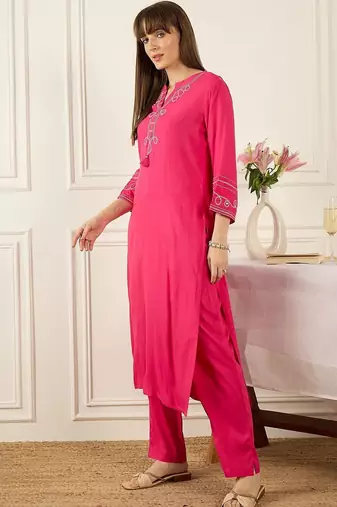 Women Ethnic Motifs Embroidered Regular Thread Work Kurta with Trousers