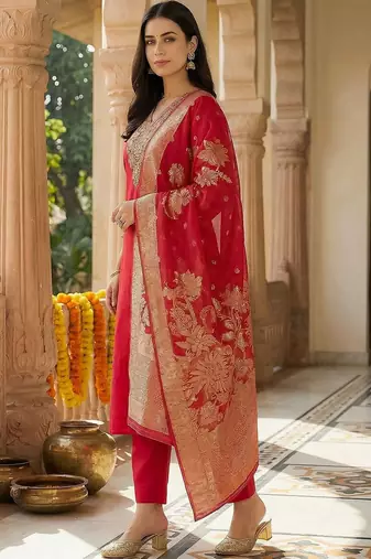 Women Ethnic Motifs Embroidered Regular Thread Work Kurta with Trousers & With Dupatta