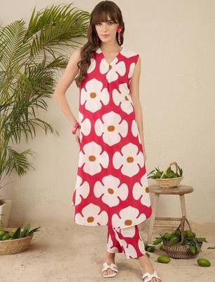 Women Floral Printed Regular Pure Cotton Kurta with Trousers 6