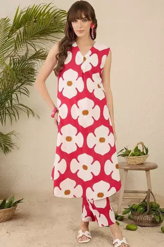 Women Floral Printed Regular Pure Cotton Kurta with Trousers