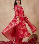 Women Floral Printed Regular Chanderi Silk Kurta with Trousers & With Dupatta