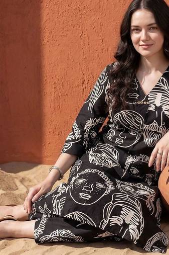 Women Printed Regular Pure Cotton Kurta with Trousers