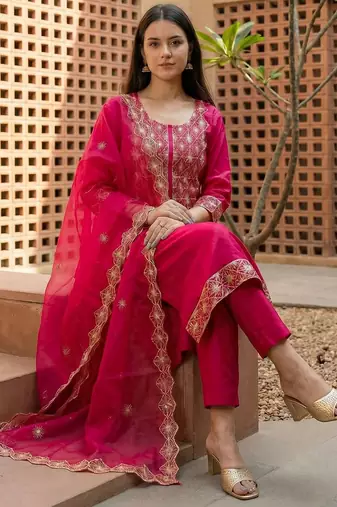 Women Ethnic Motifs Embroidered Regular Thread Work Kurta with Trousers & With Dupatta