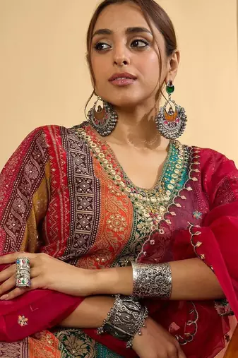 Women Ethnic Motifs Regular Kurta with Salwar & With Dupatta